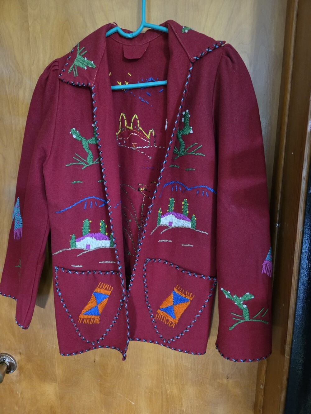 Embroidered vintage mexican jacket 1940s Beautiful Condition